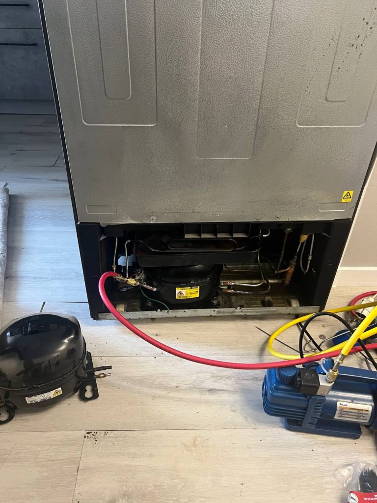 remont-holodylnyka-samsung-zamena-kompressora-1-768x1024